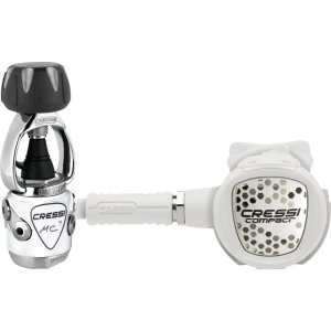 Cressi MC9 XS Compact Regulator Set | YOKE | White