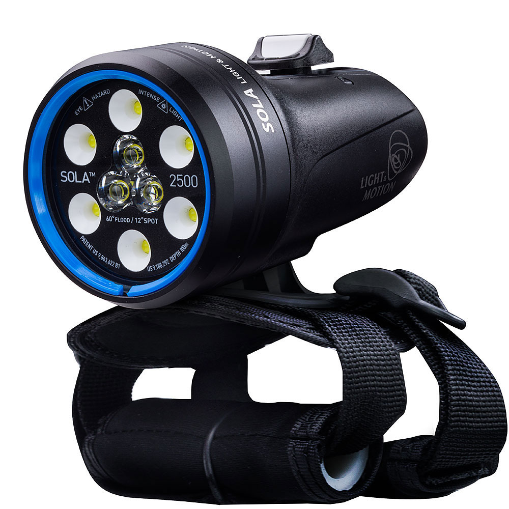 Light & Motion Sola Dive 2500 Spot/Flood Light - Click Image to Close